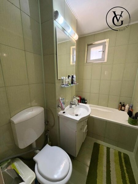 Obor apartament 3 camere bloc anvelopat