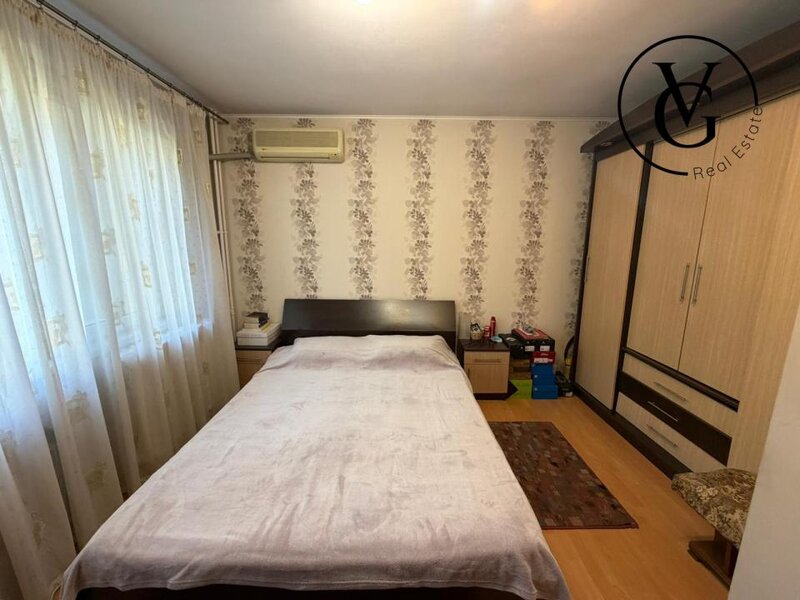 Obor apartament 3 camere bloc anvelopat